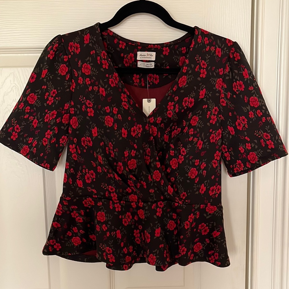 NWT Meadow Rue Anthropologie Rose Peplum V-Neck Faux wrap top